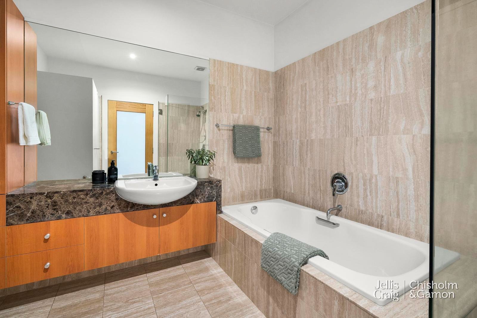 59 Broadway, Elwood image 12