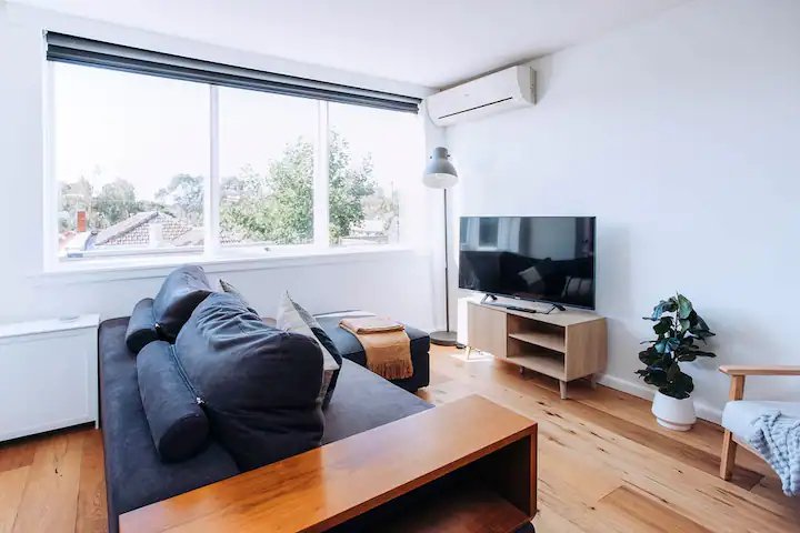 Property Gallery Thumbnail 6