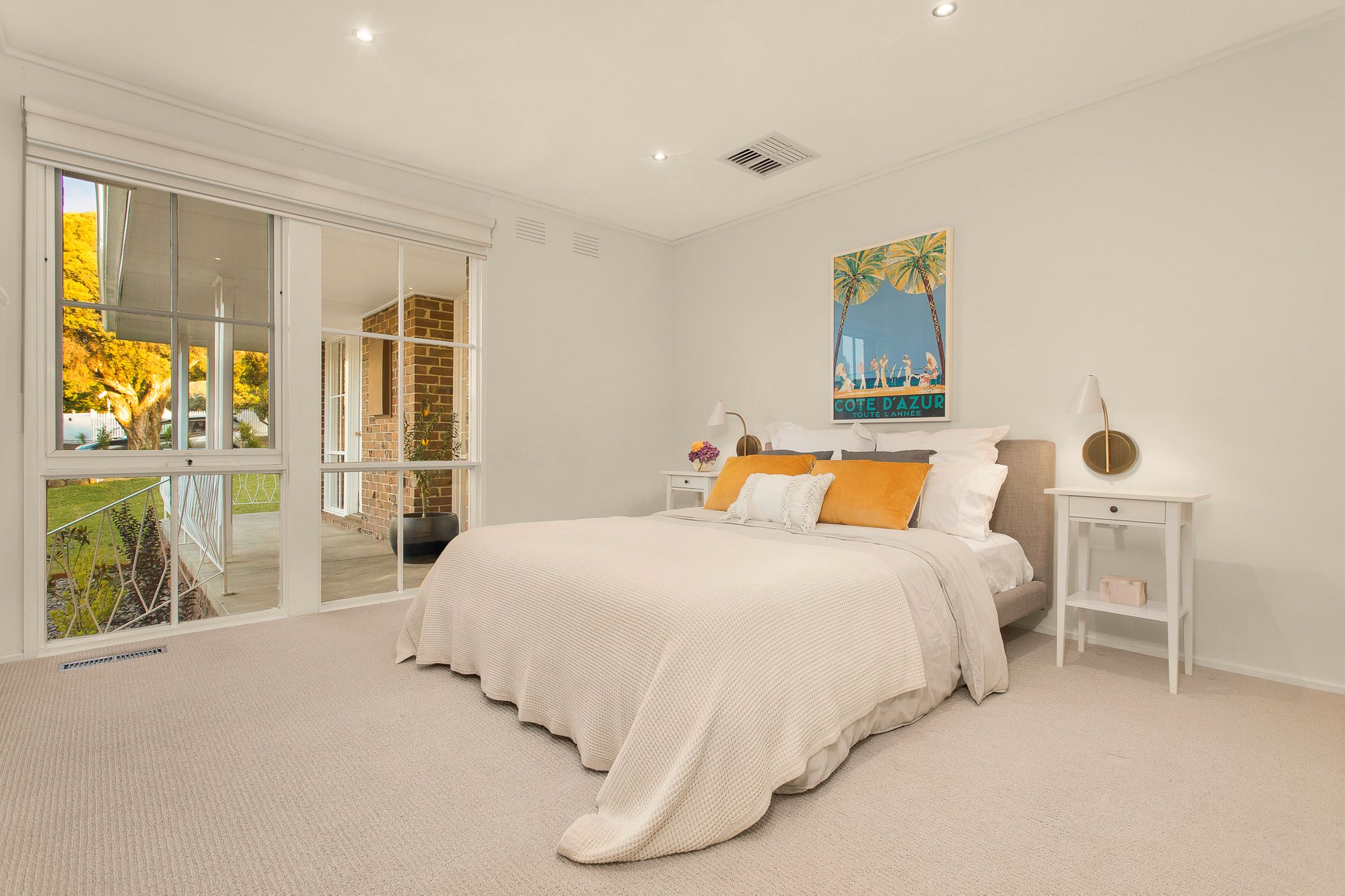 Property Gallery Thumbnail 3