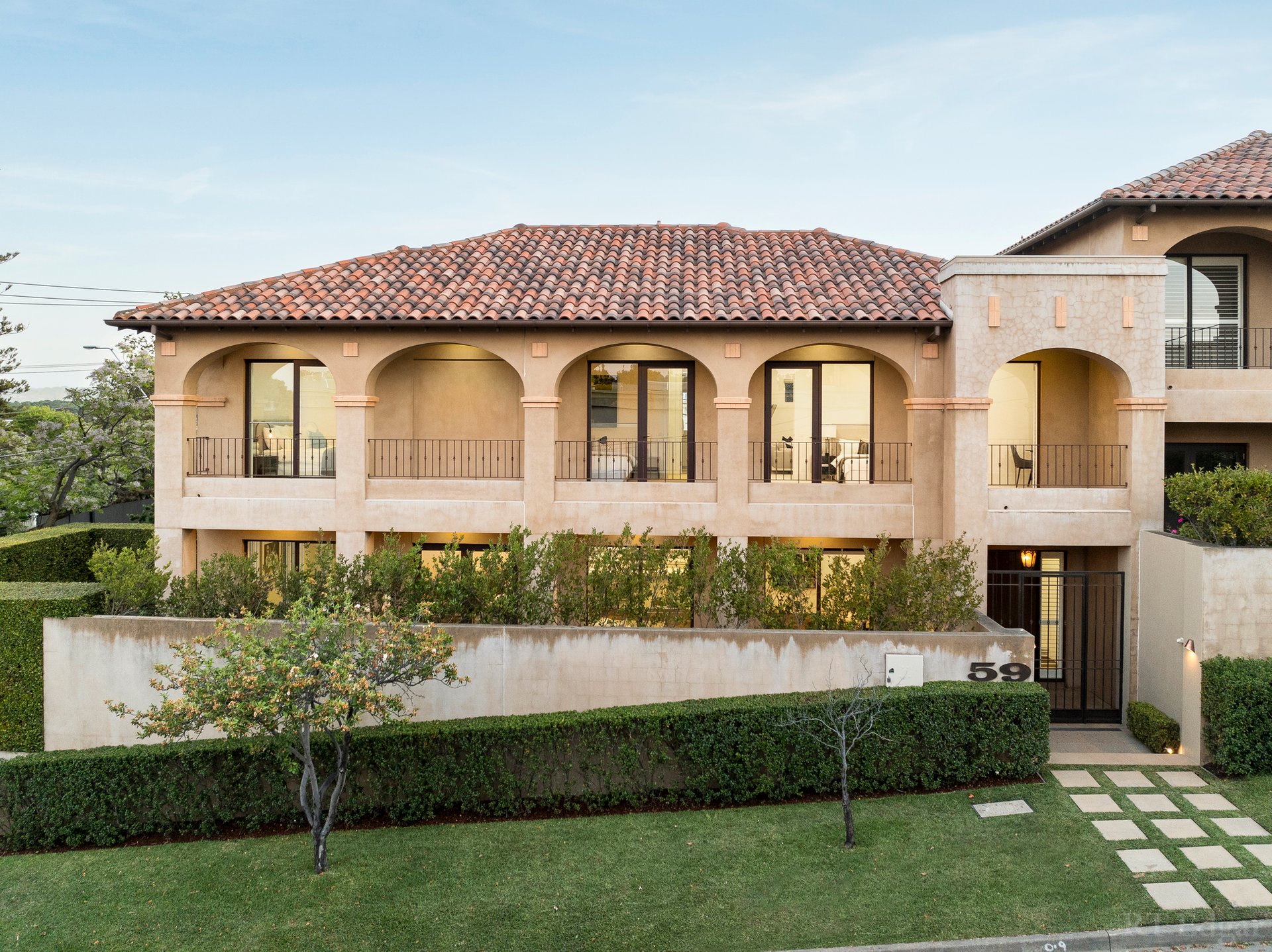 Property Gallery - Main Image