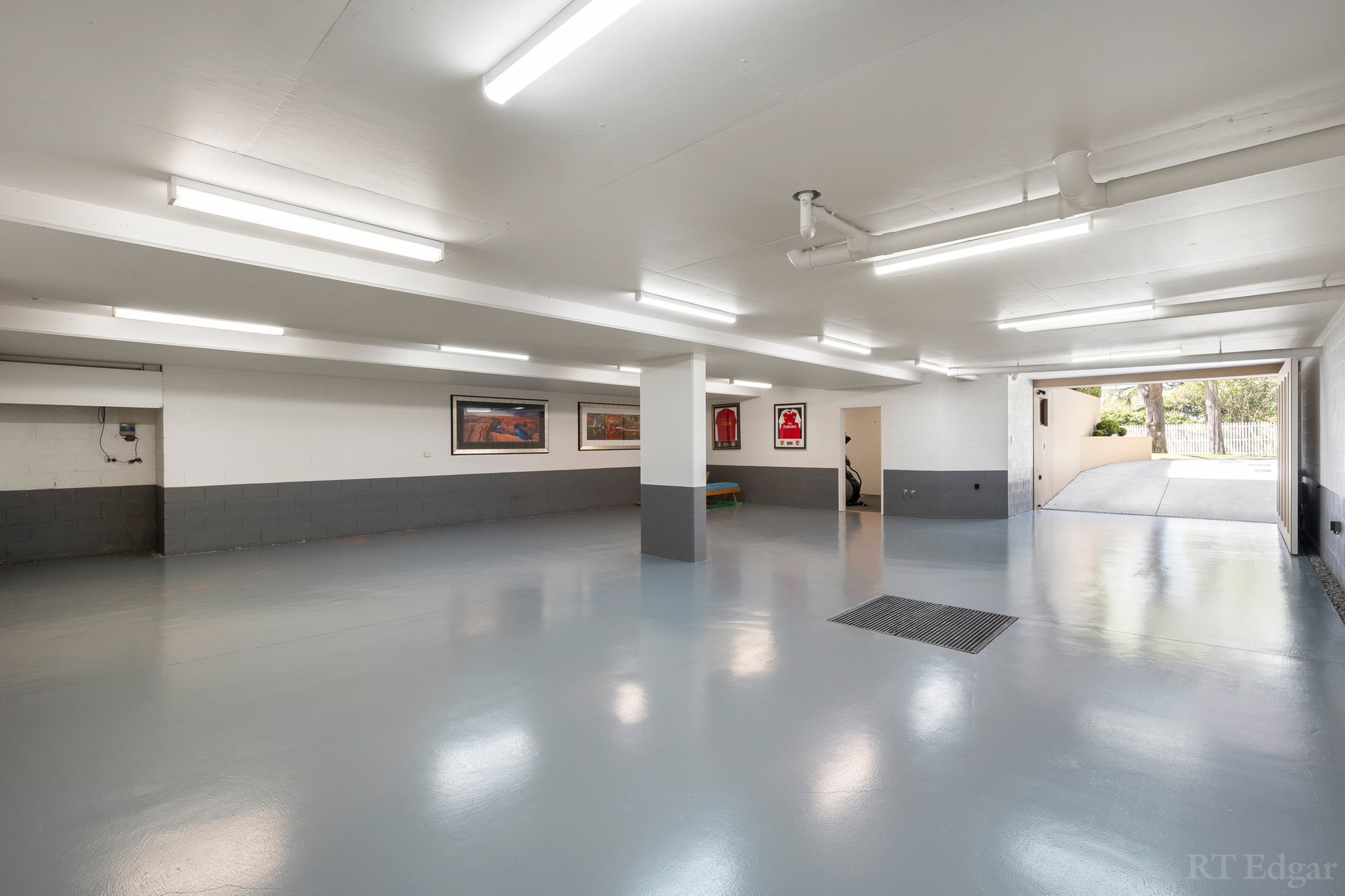 Property Gallery Thumbnail 11
