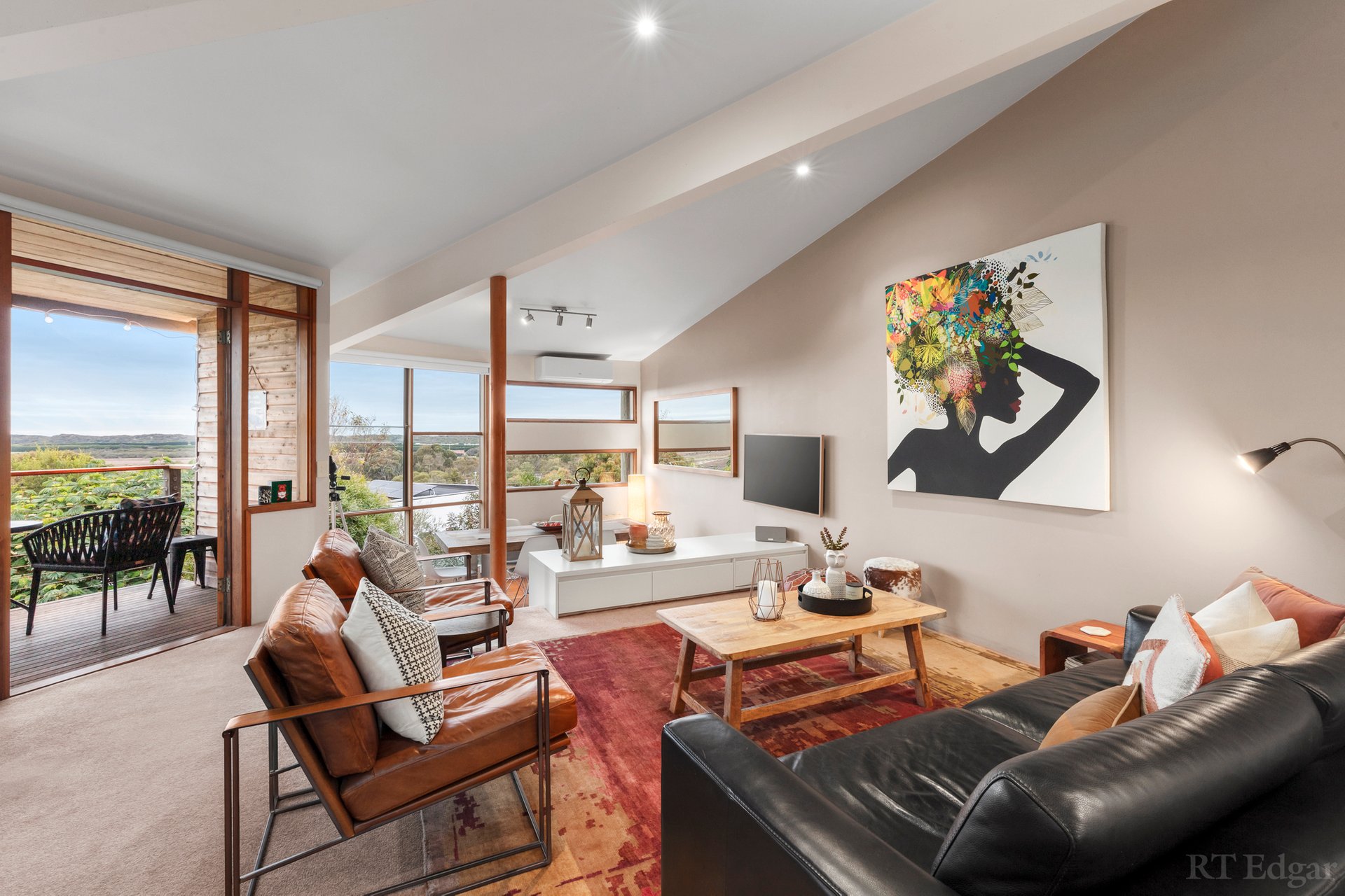 Property Gallery Thumbnail 3