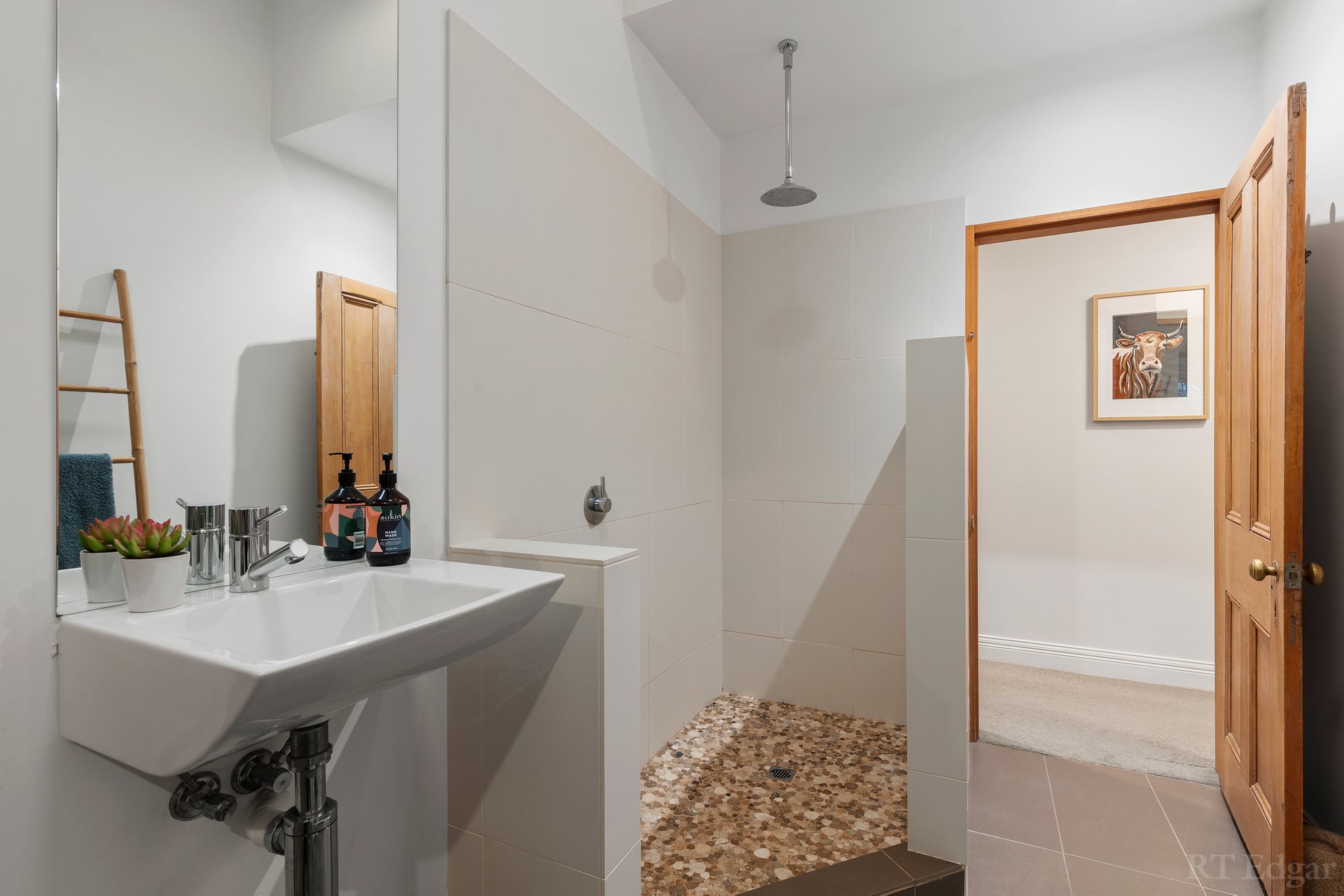 Property Gallery Thumbnail 7