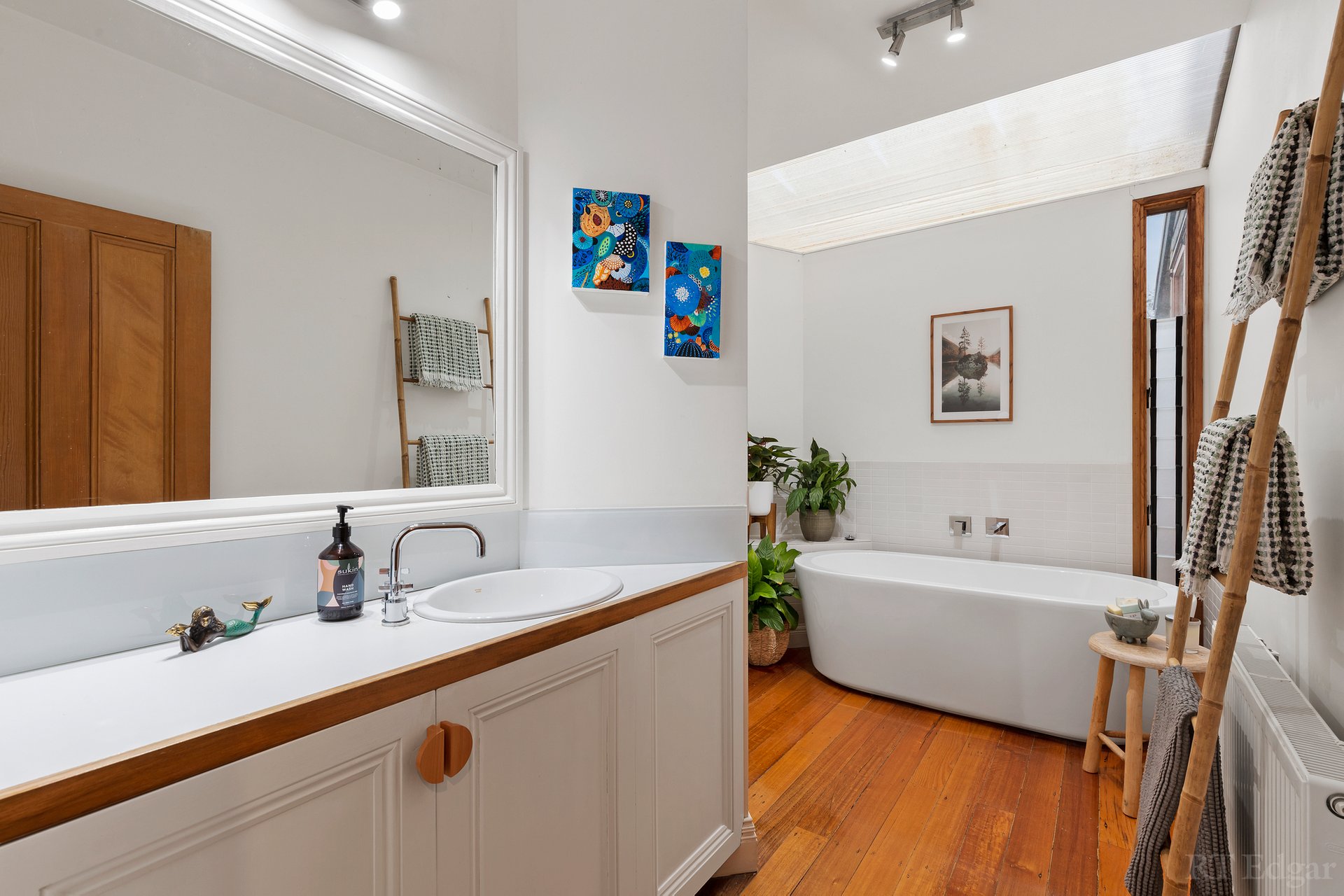 Property Gallery Thumbnail 11