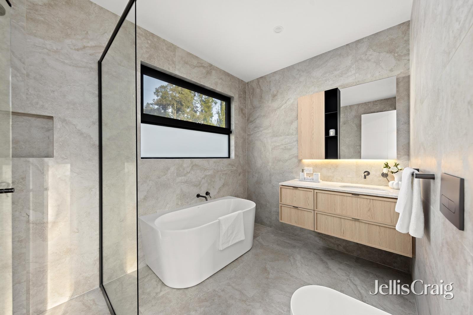 5/9 Frankcom Street, Blackburn image 9