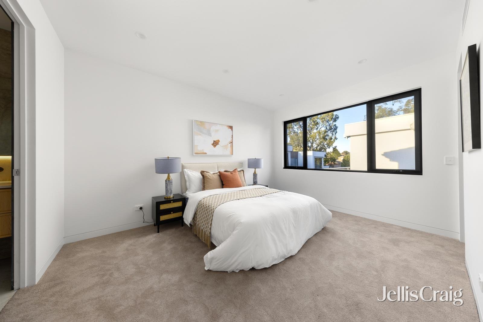5/9 Frankcom Street, Blackburn image 10