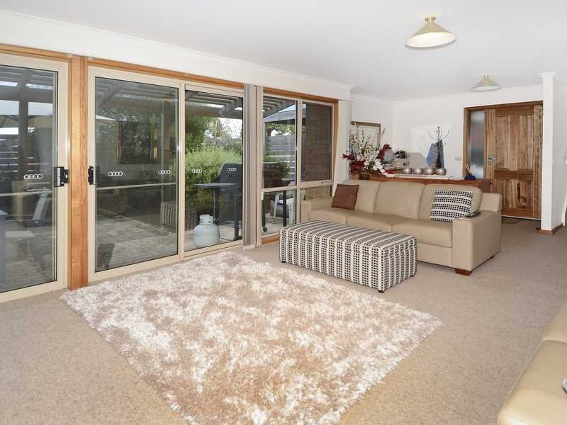 59 Graylea Avenue, Herne Hill image 6