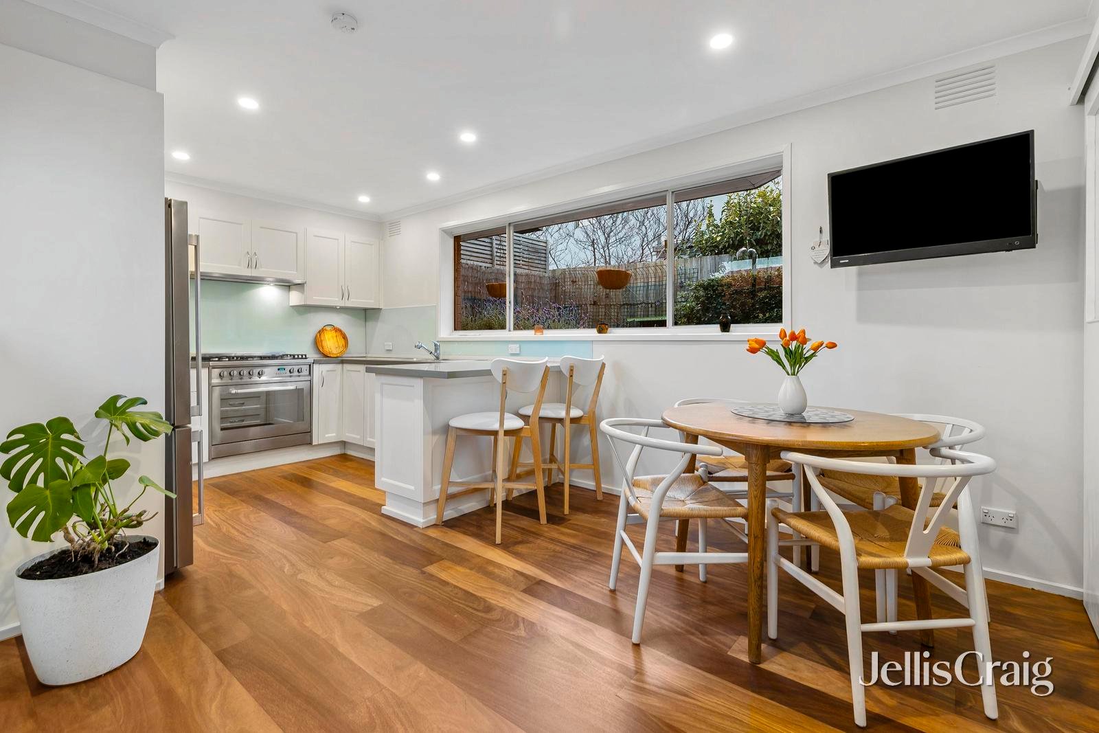 5/9 King Georges Avenue, Mornington image 5