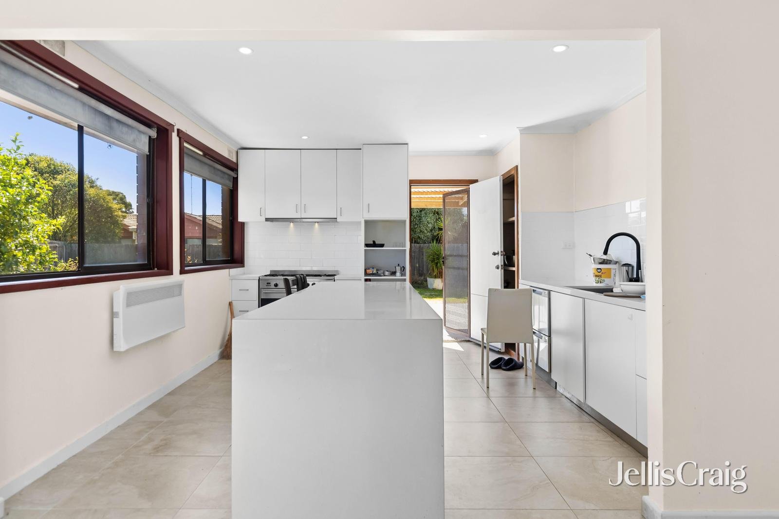 59 Marie Crescent, Wendouree image 2