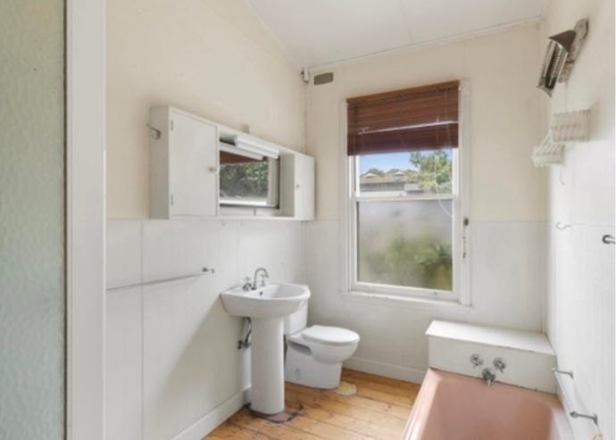 Property Gallery Thumbnail 5
