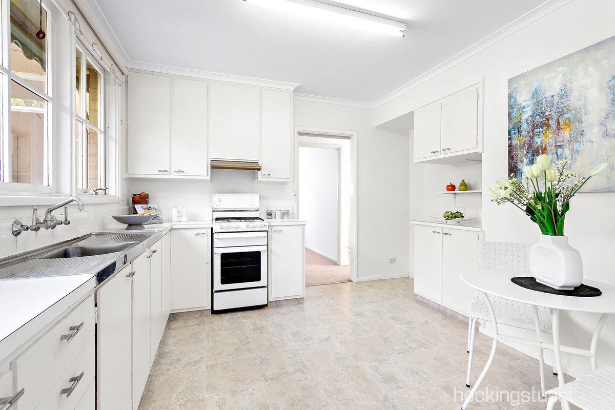 59 Russell Street, Surrey Hills image 6