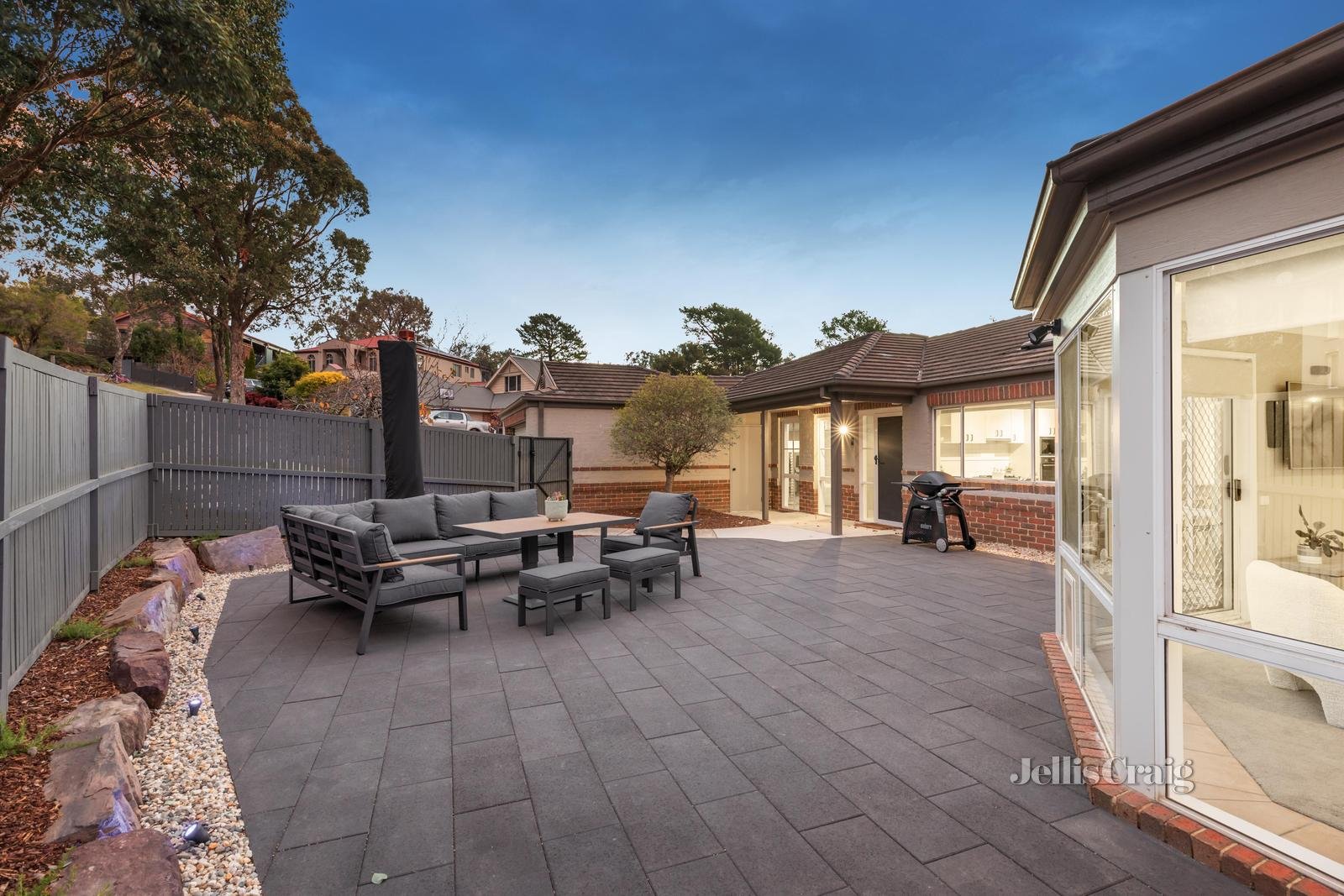 59 Tanbridge Way, Warranwood image 12