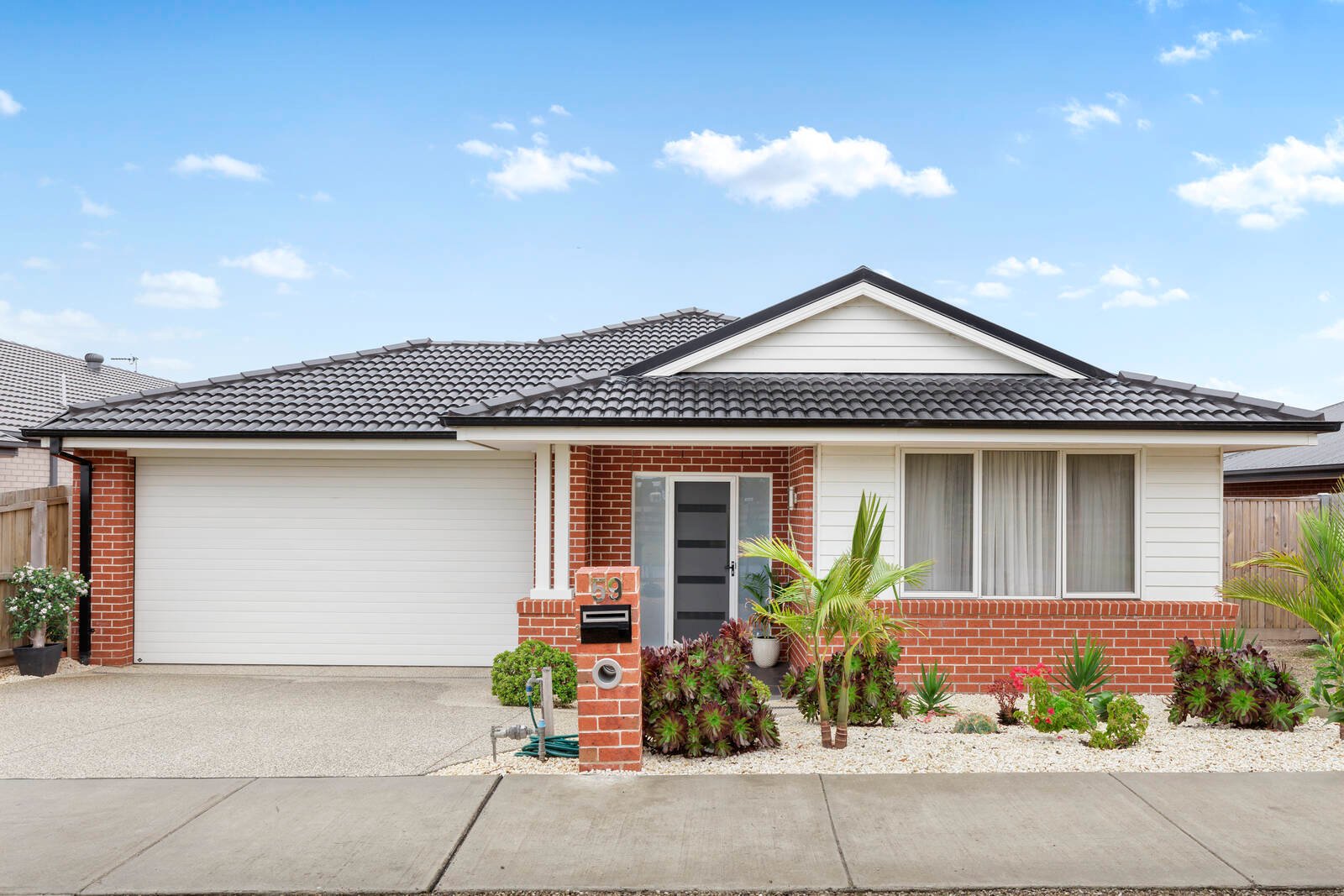 Property Gallery - Main Image