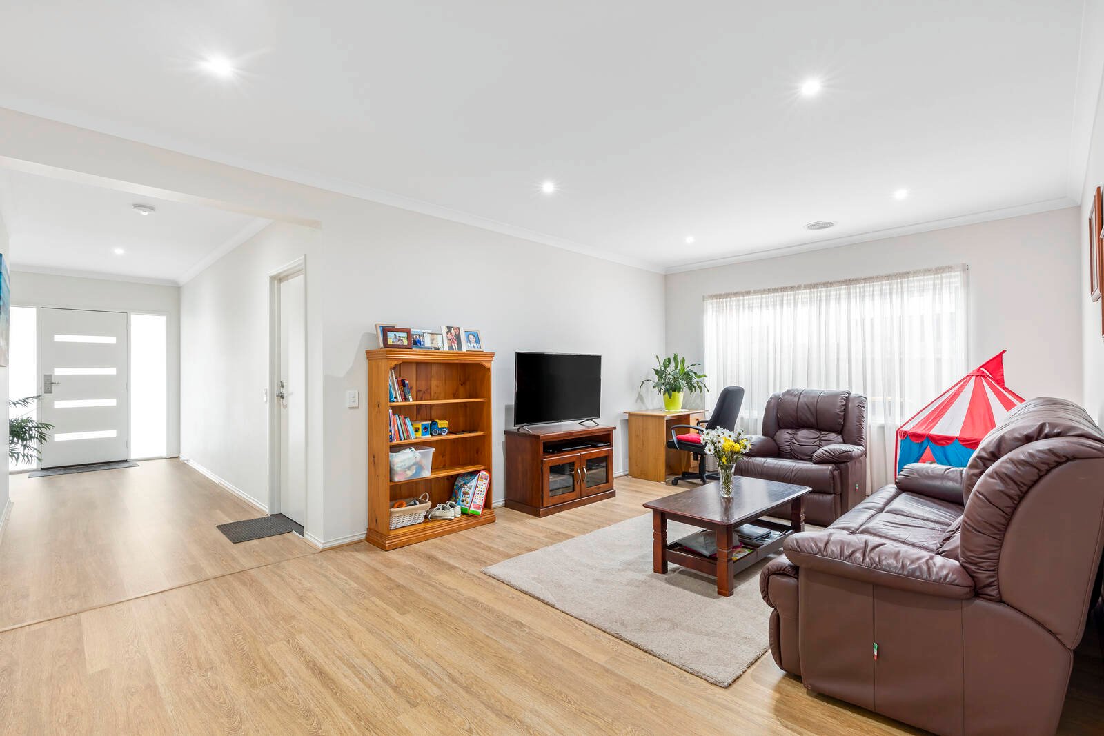 Property Gallery Thumbnail 7
