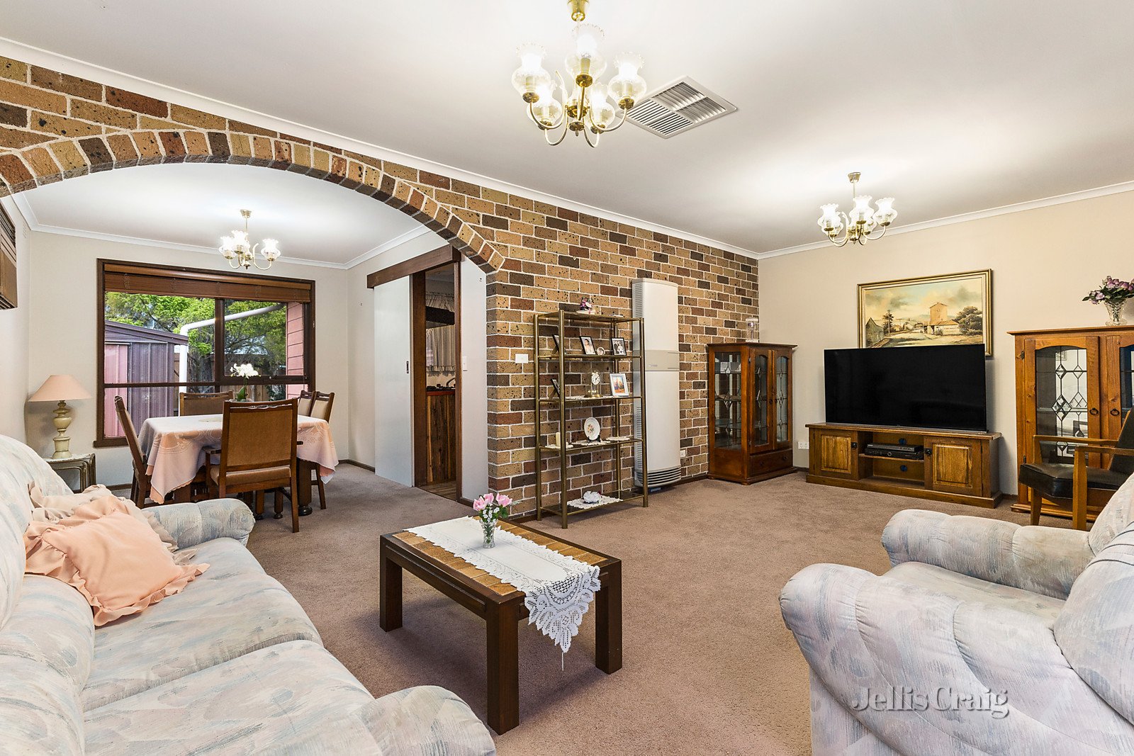 59 Virginia Crescent, Bundoora image 3