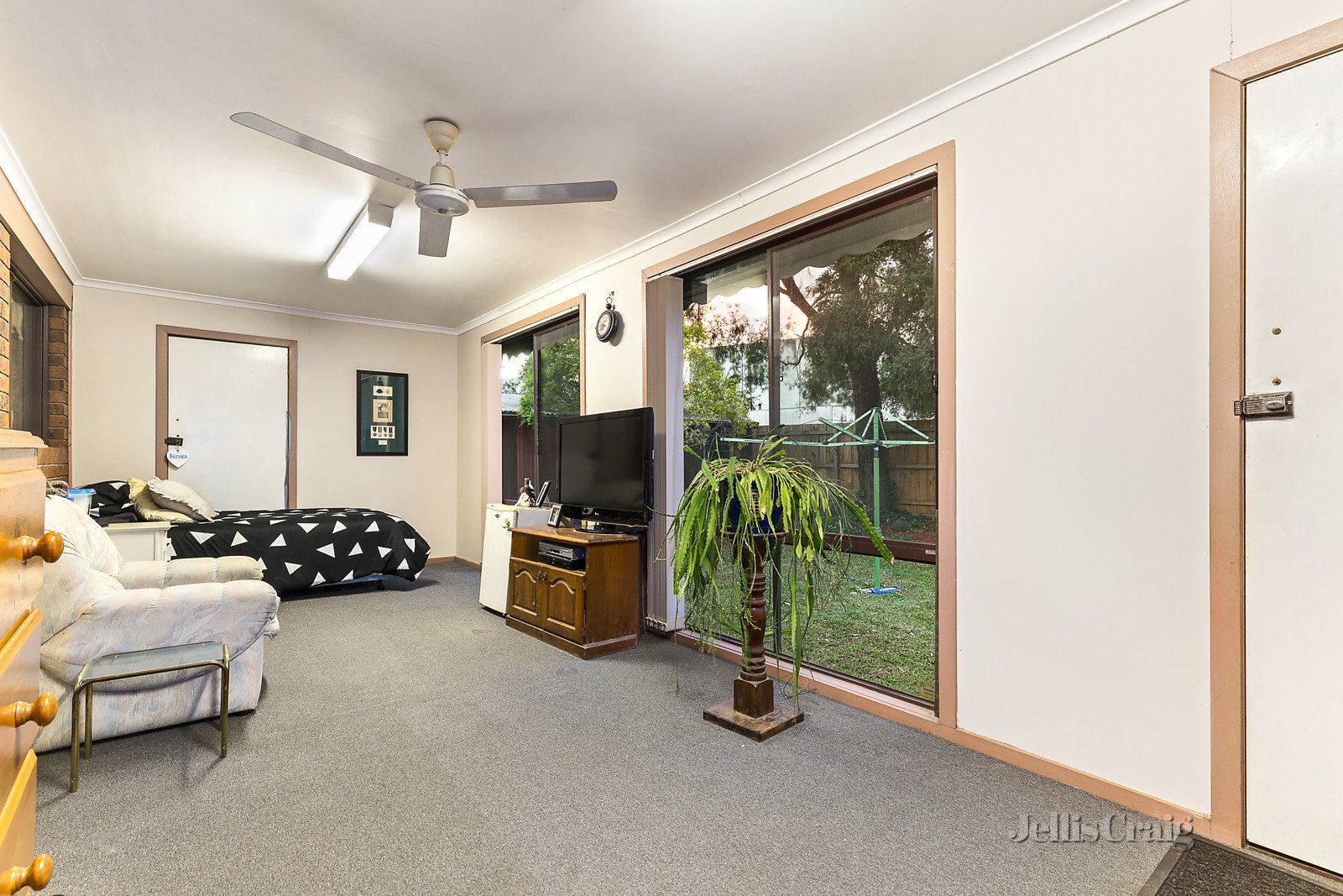 59 Virginia Crescent, Bundoora image 5