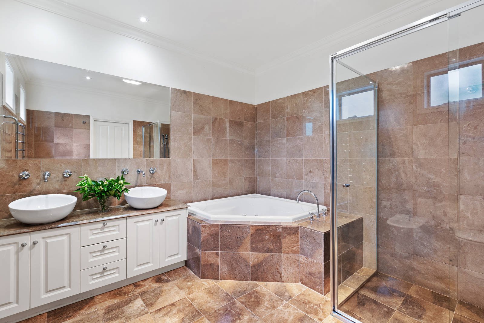 Property Gallery Thumbnail 7