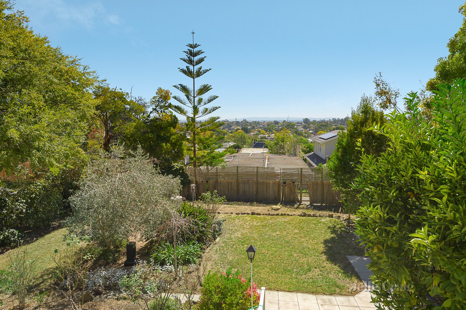 59 Yarrbat Avenue, Balwyn image 3