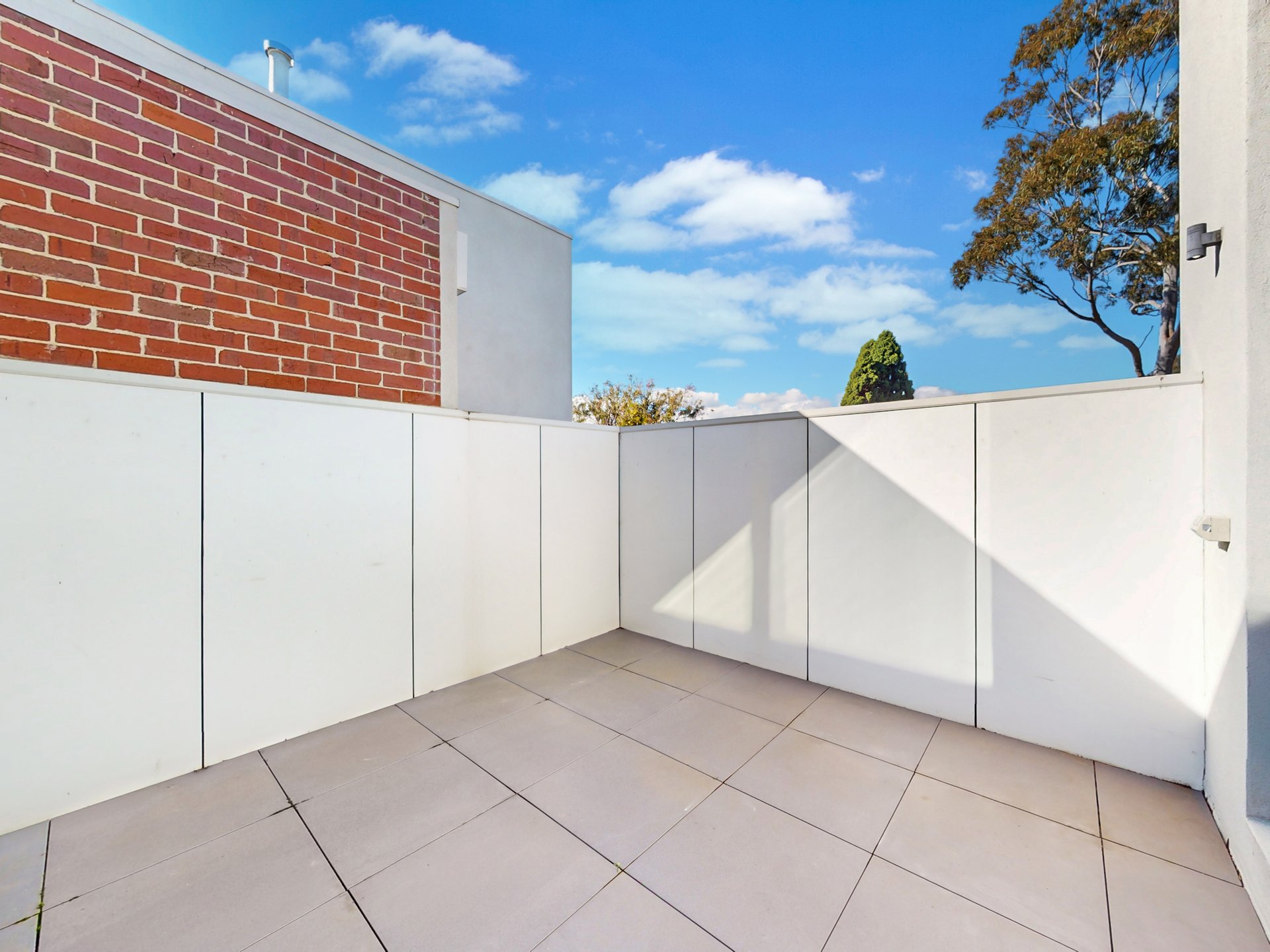 5/90 Farnham Street, Flemington image 12