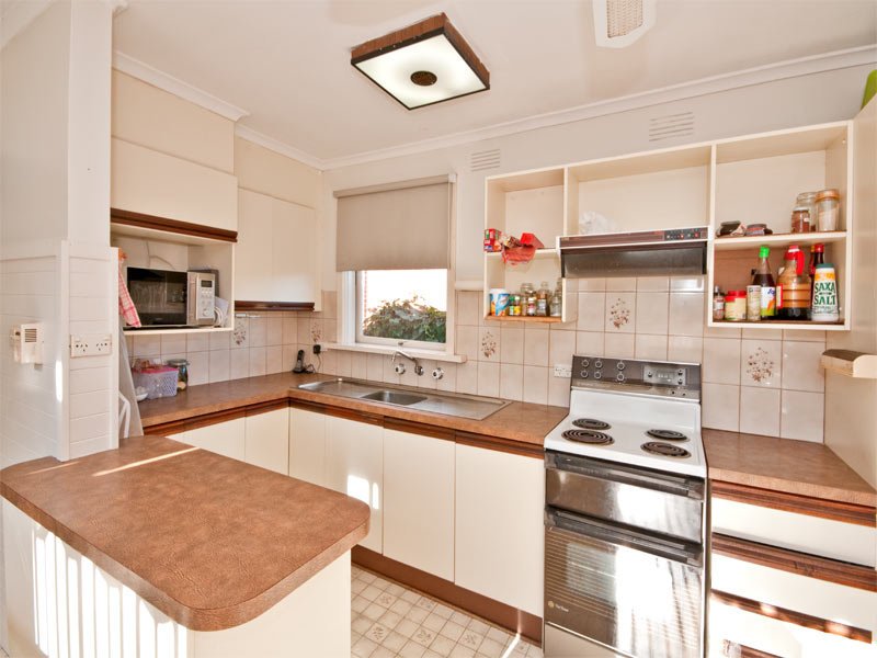 591 Elgar Road, Mont Albert North image 3