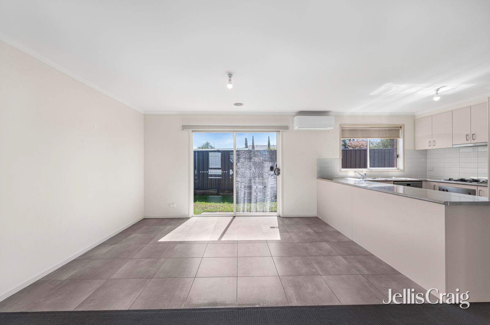 5/91 Grant Street, Sebastopol image 4