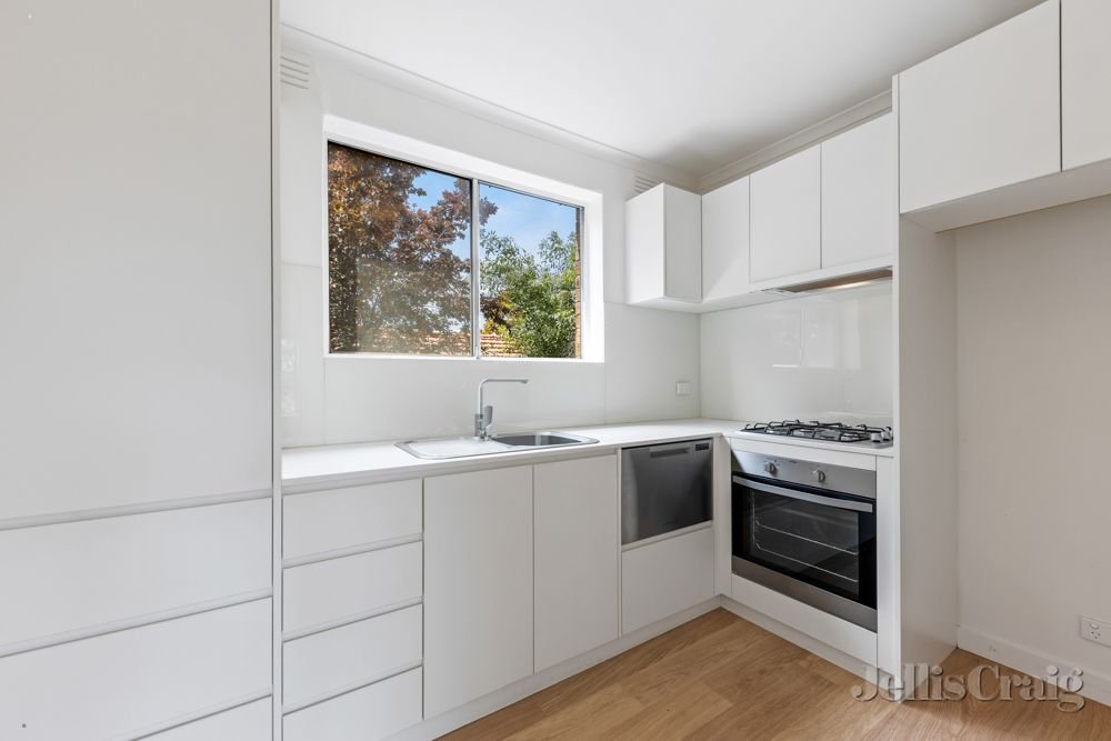 5/94 Fulham Road, Alphington image 2