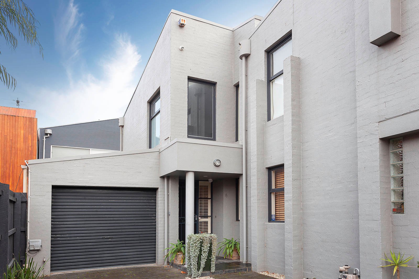 Property Gallery Thumbnail 4