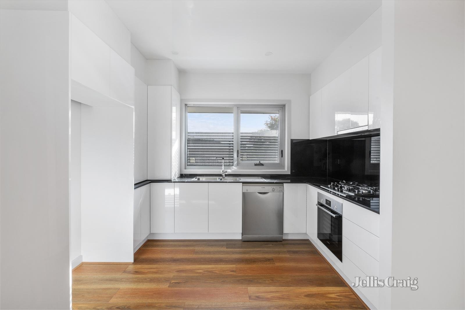 5/97 Bulleen Road, Balwyn North image 3
