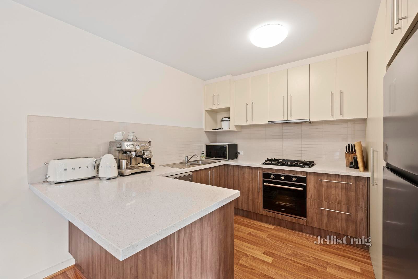 5/97 Canterbury Road, Heathmont image 5
