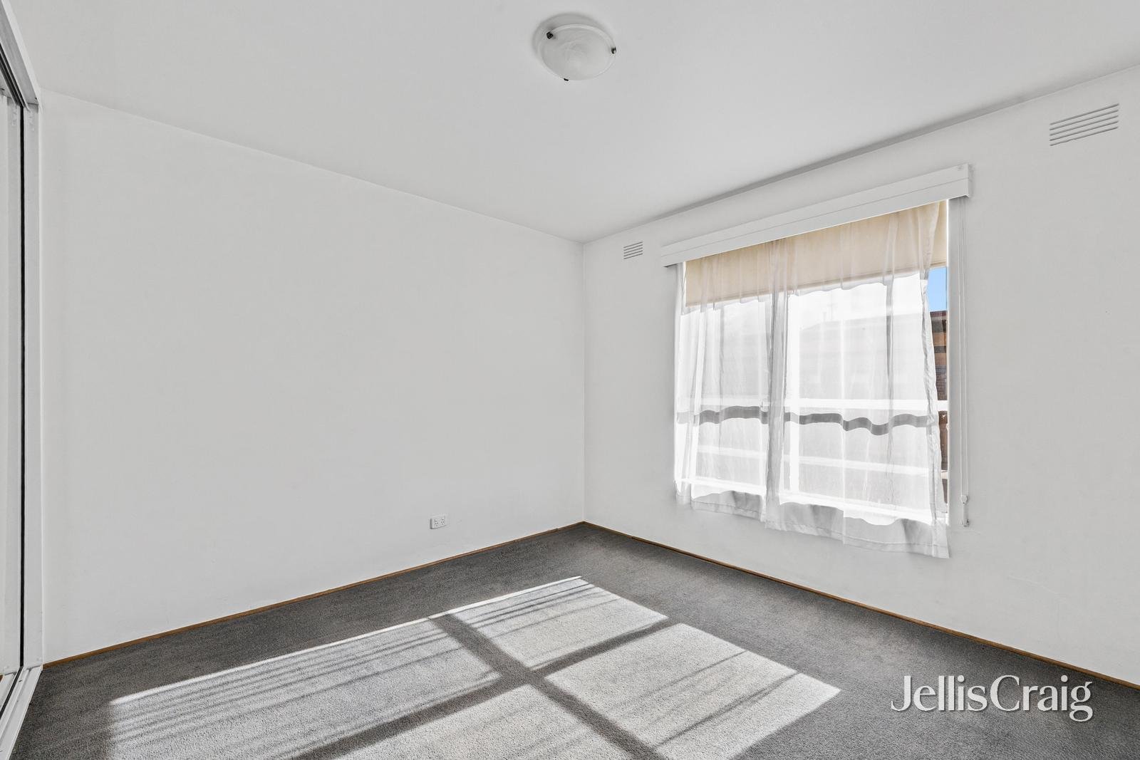 5/99 Verdon Street, Williamstown image 5