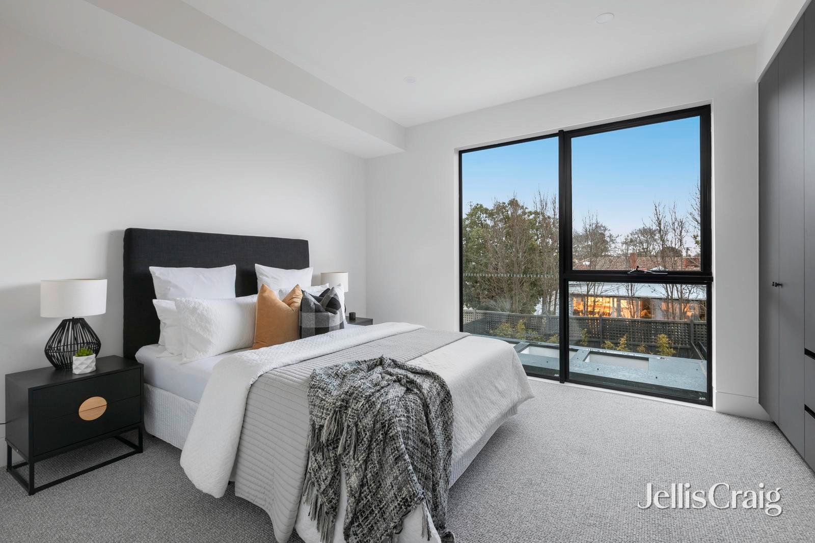 5a Chalmers Street, Mckinnon image 11