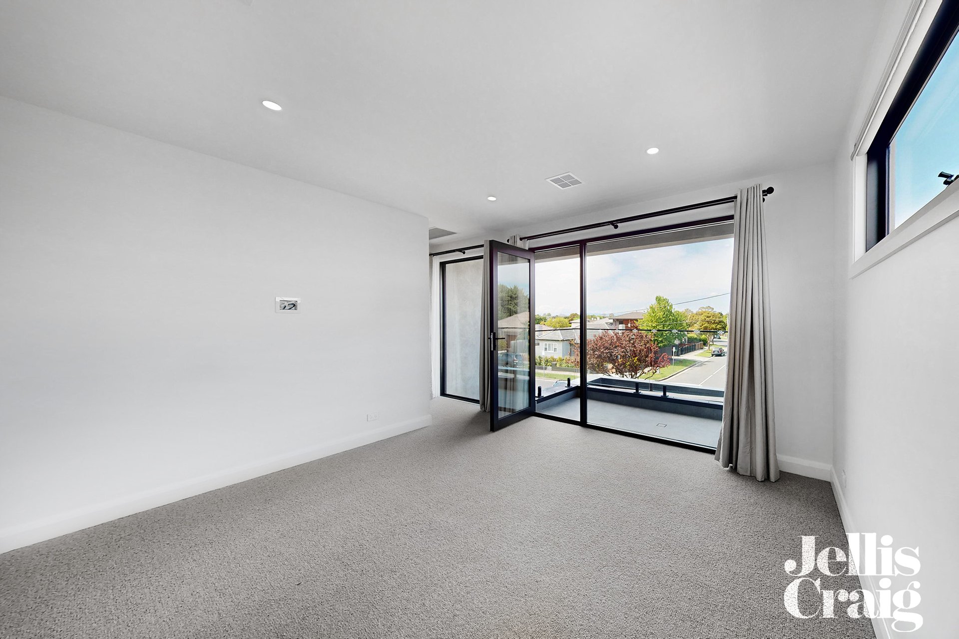 5A Curtin Street, Bentleigh East image 7