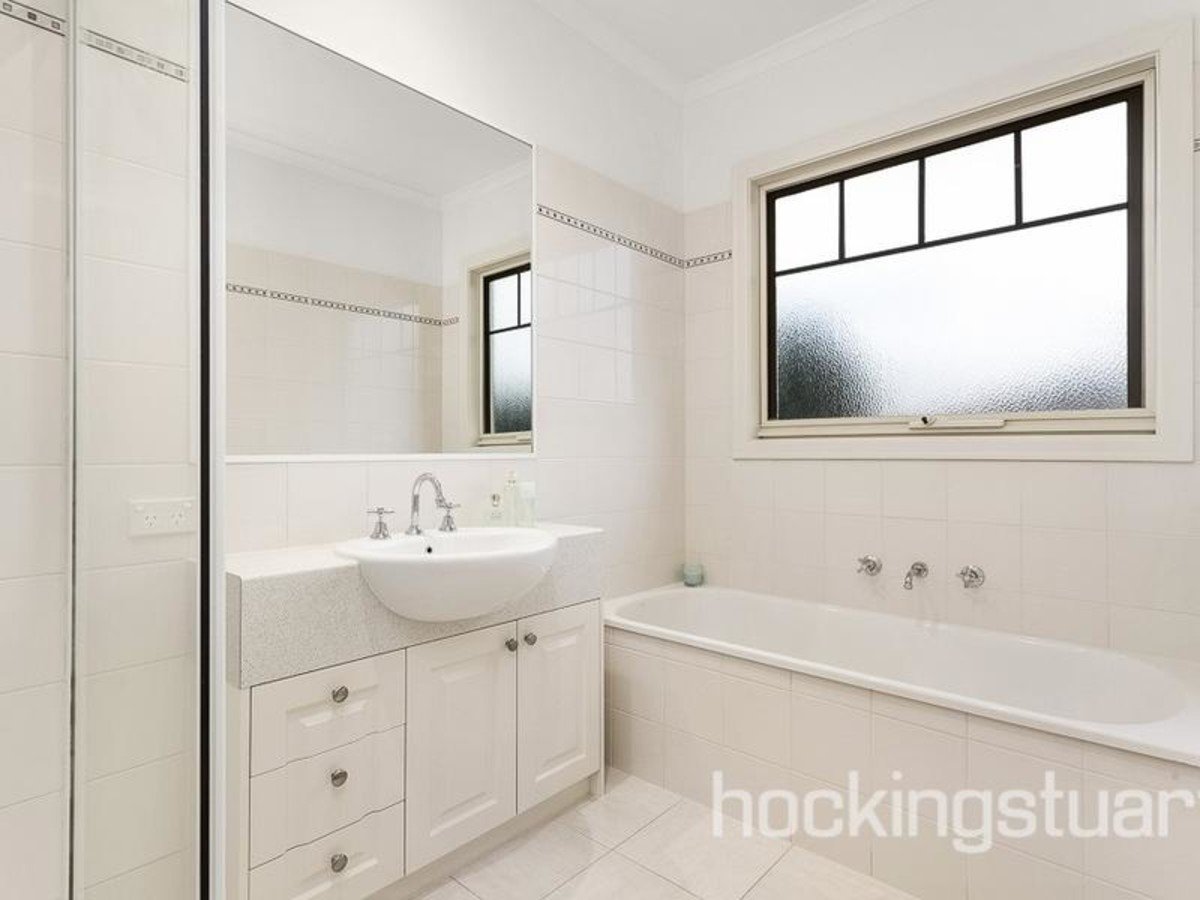 5A Duncan Street, Box Hill South image 6