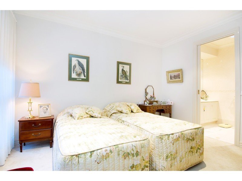 5A Hardwicke Street, Balwyn image 6