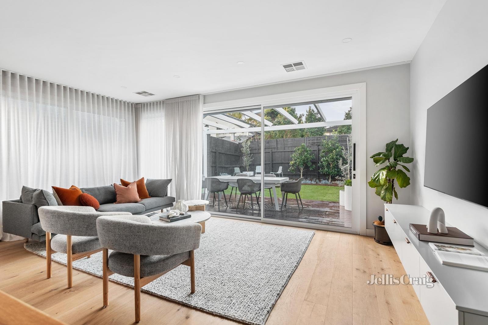 5a Luckins Road, Bentleigh image 3