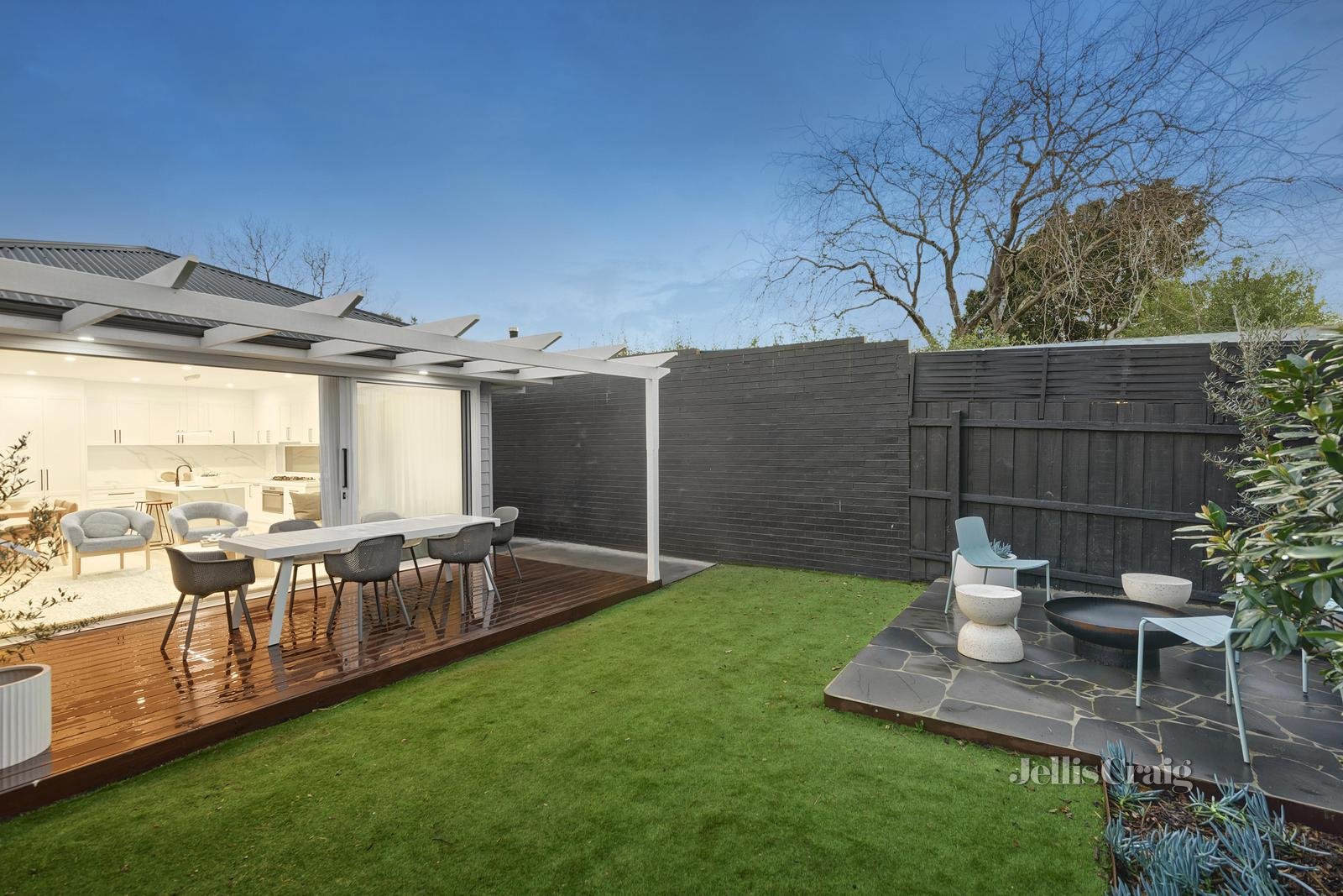 5a Luckins Road, Bentleigh image 12