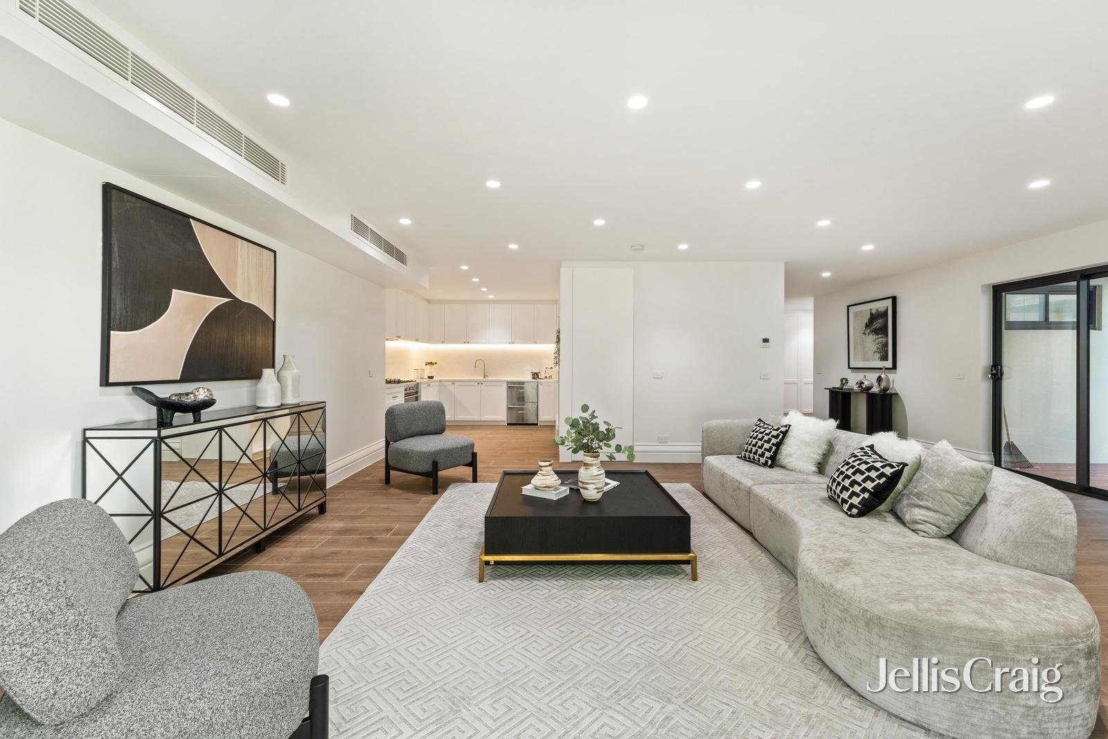 5A Miller Crescent, Mount Waverley image 25