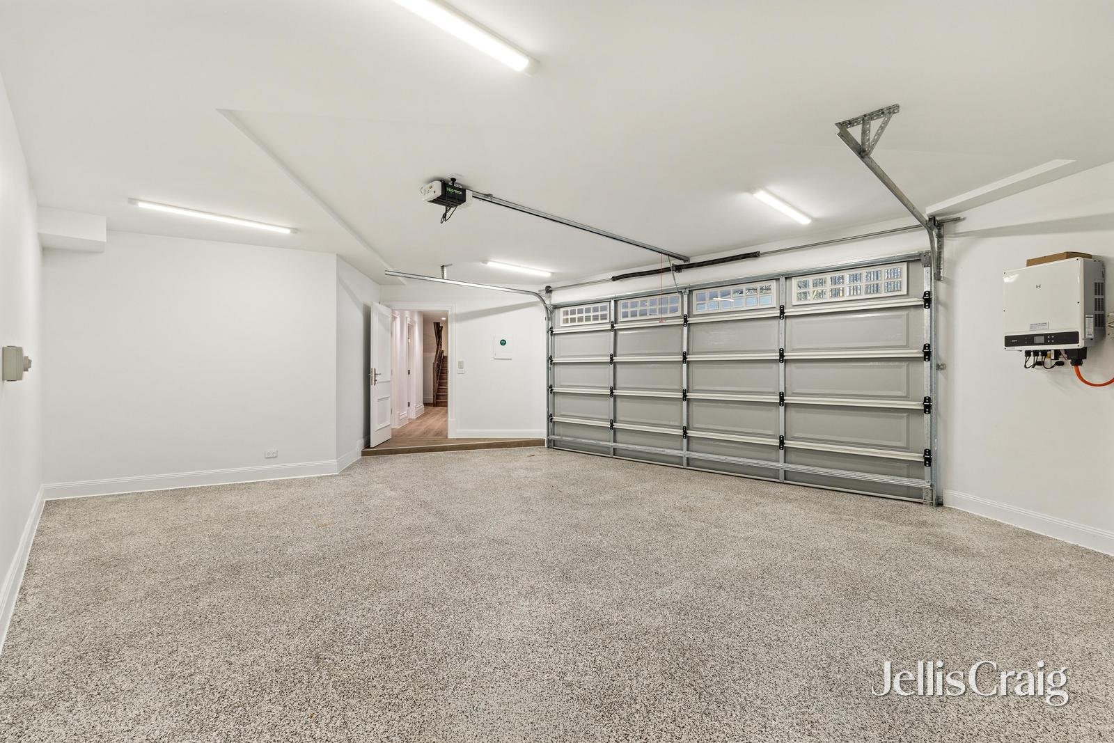 5A Miller Crescent, Mount Waverley image 27