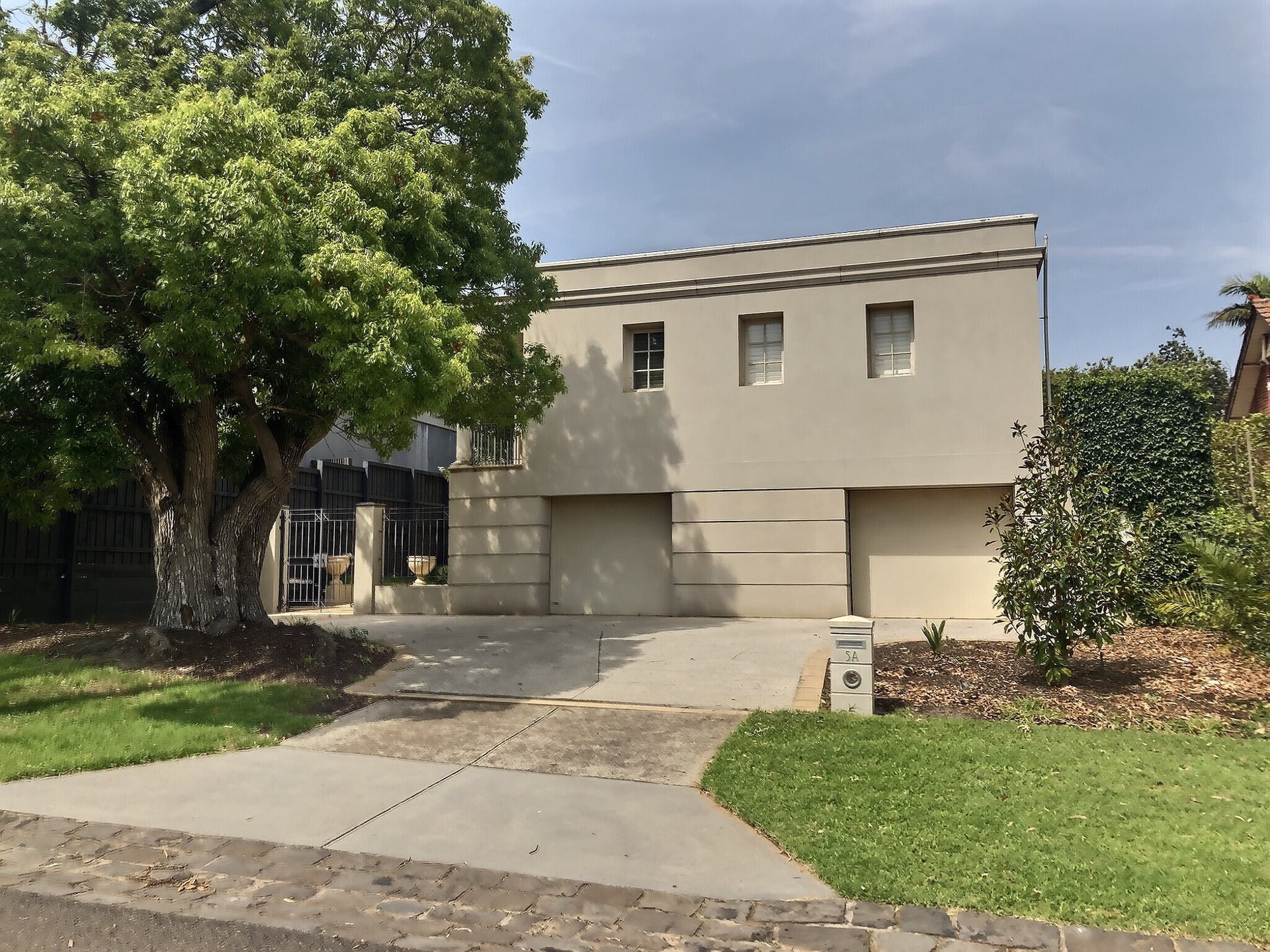 5A Neave Street, Hawthorn East
- Print Image 1