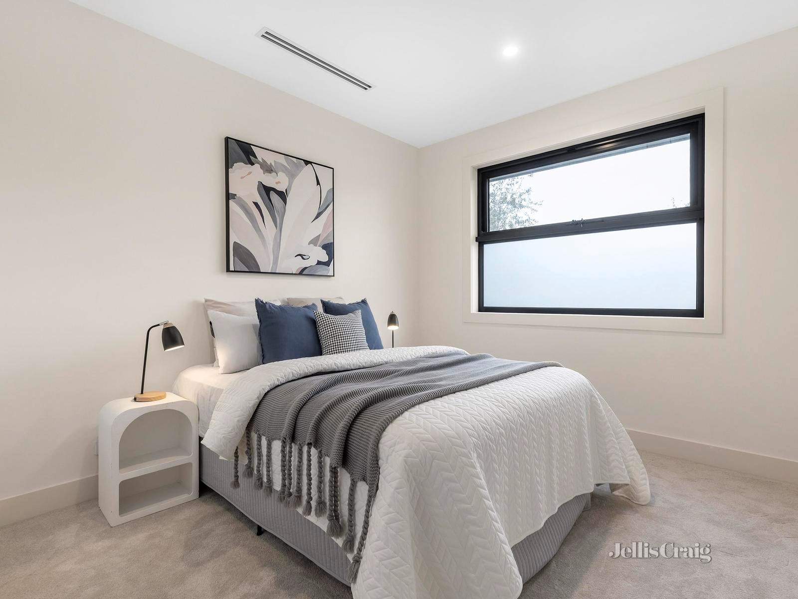 5A Philip Avenue, Doncaster image 12