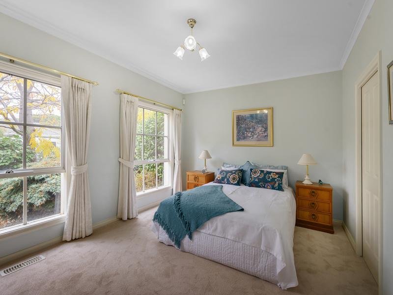 5A Ronald Avenue, Bulleen image 4