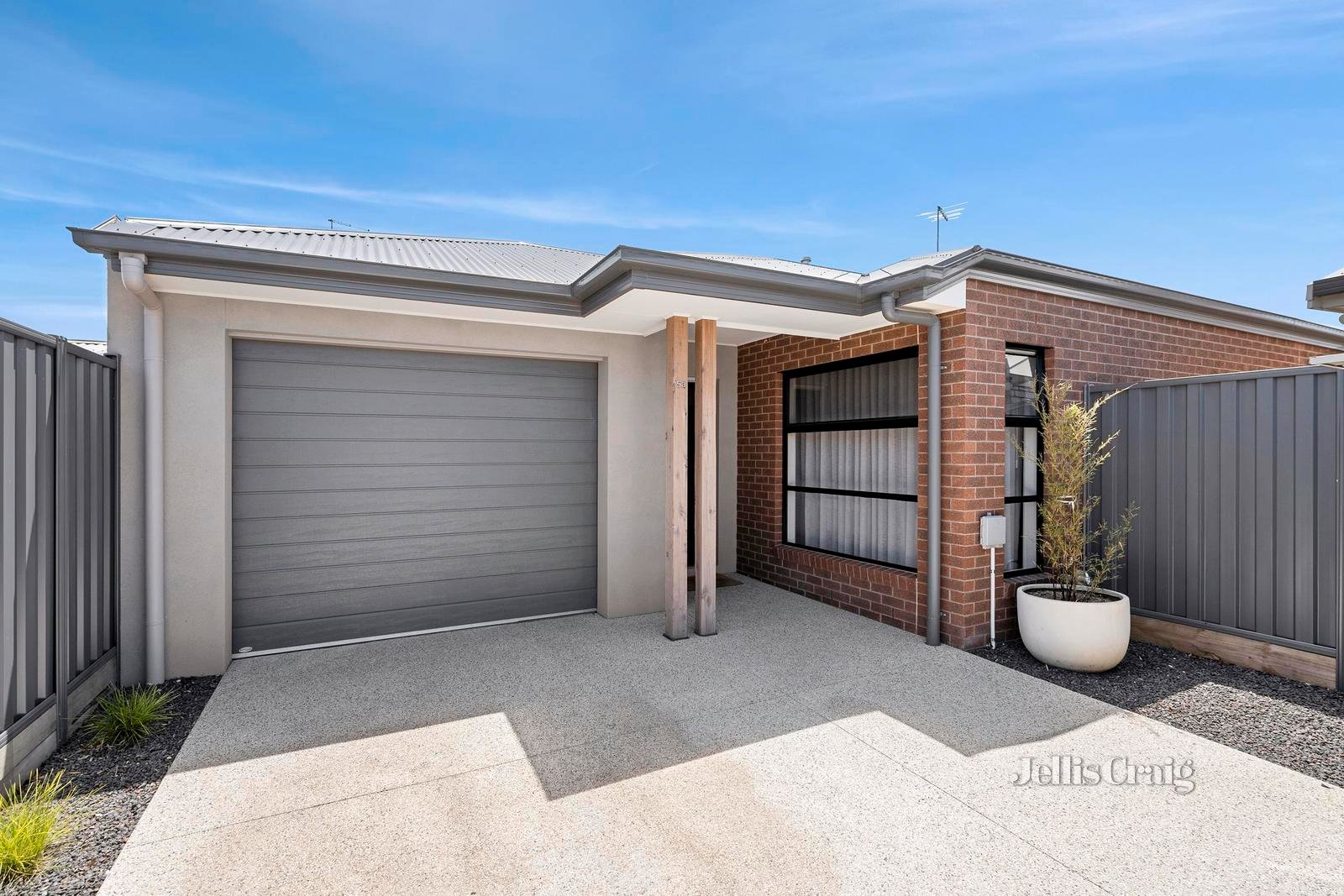 5A Saintfield Street, Lara image 2