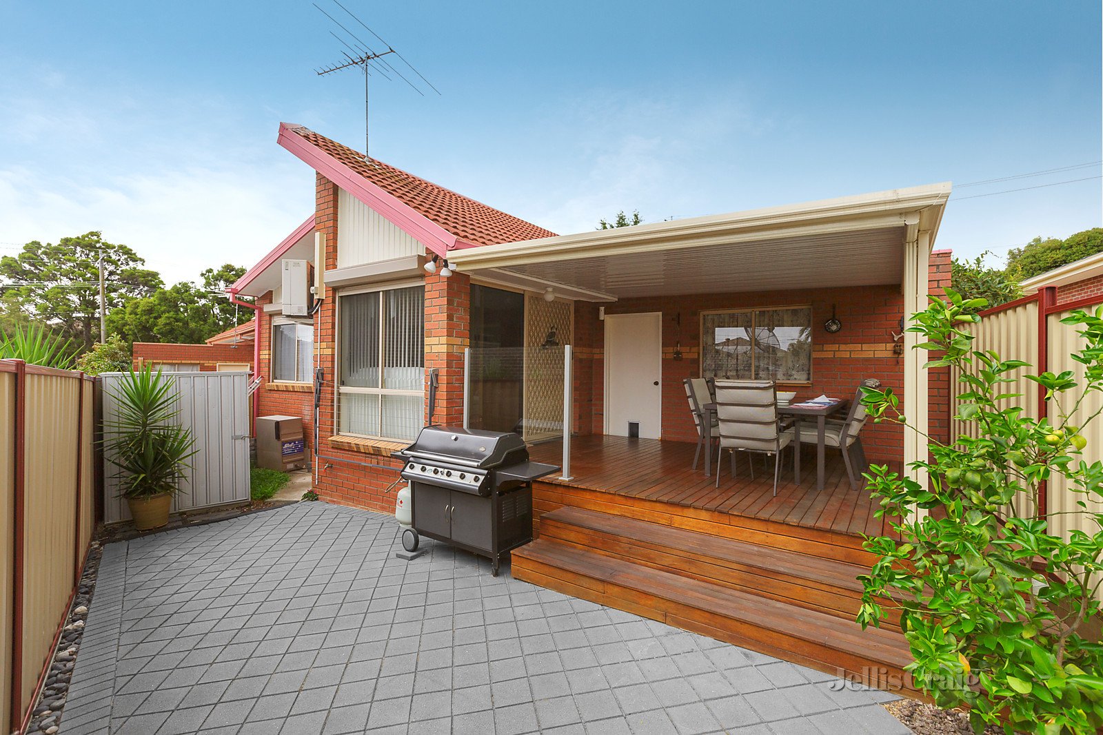 5A Tarella Drive, Mount Waverley image 7