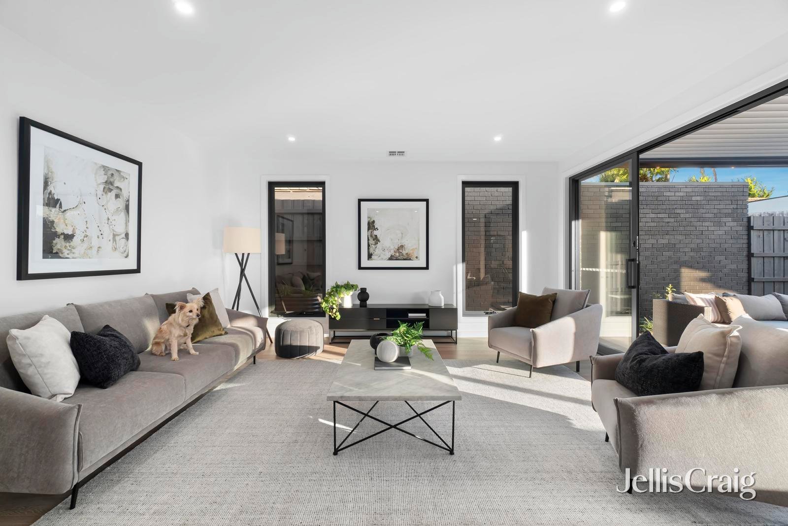 5A Toronto Avenue, Doncaster image 2