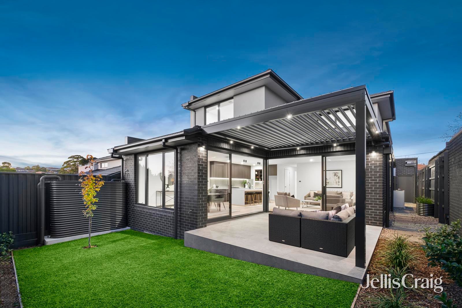 5A Toronto Avenue, Doncaster image 10