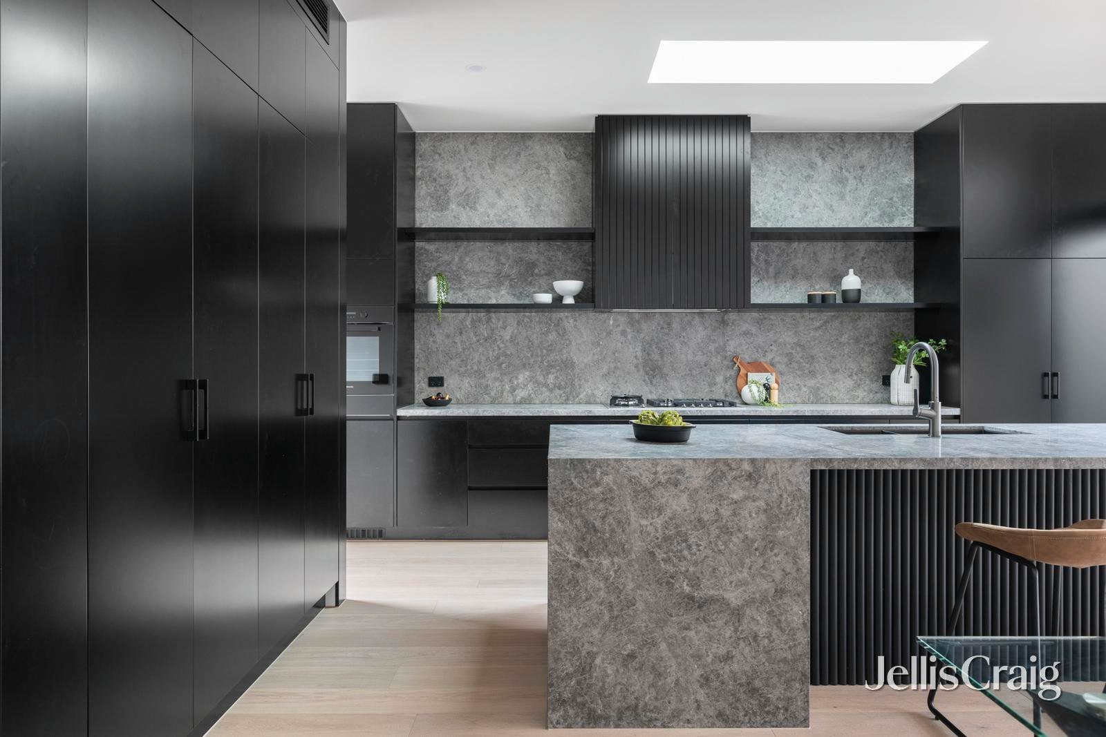 5B Chalmers Street, Mckinnon image 5