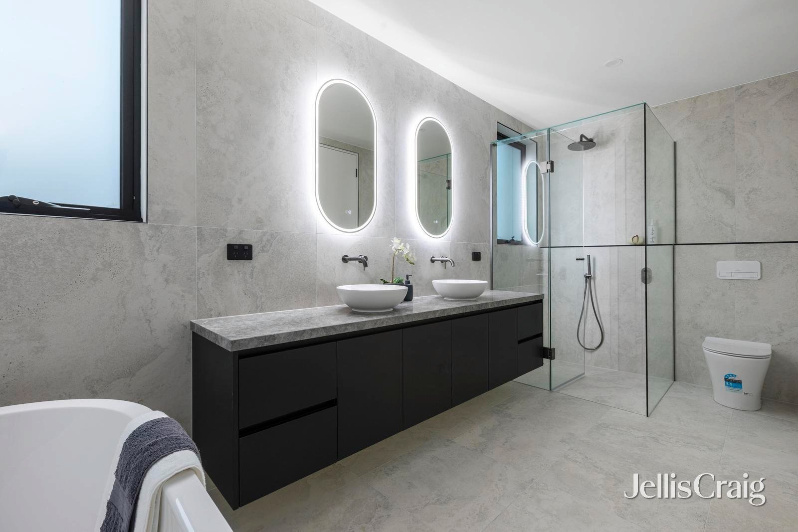 5B Chalmers Street, Mckinnon image 7