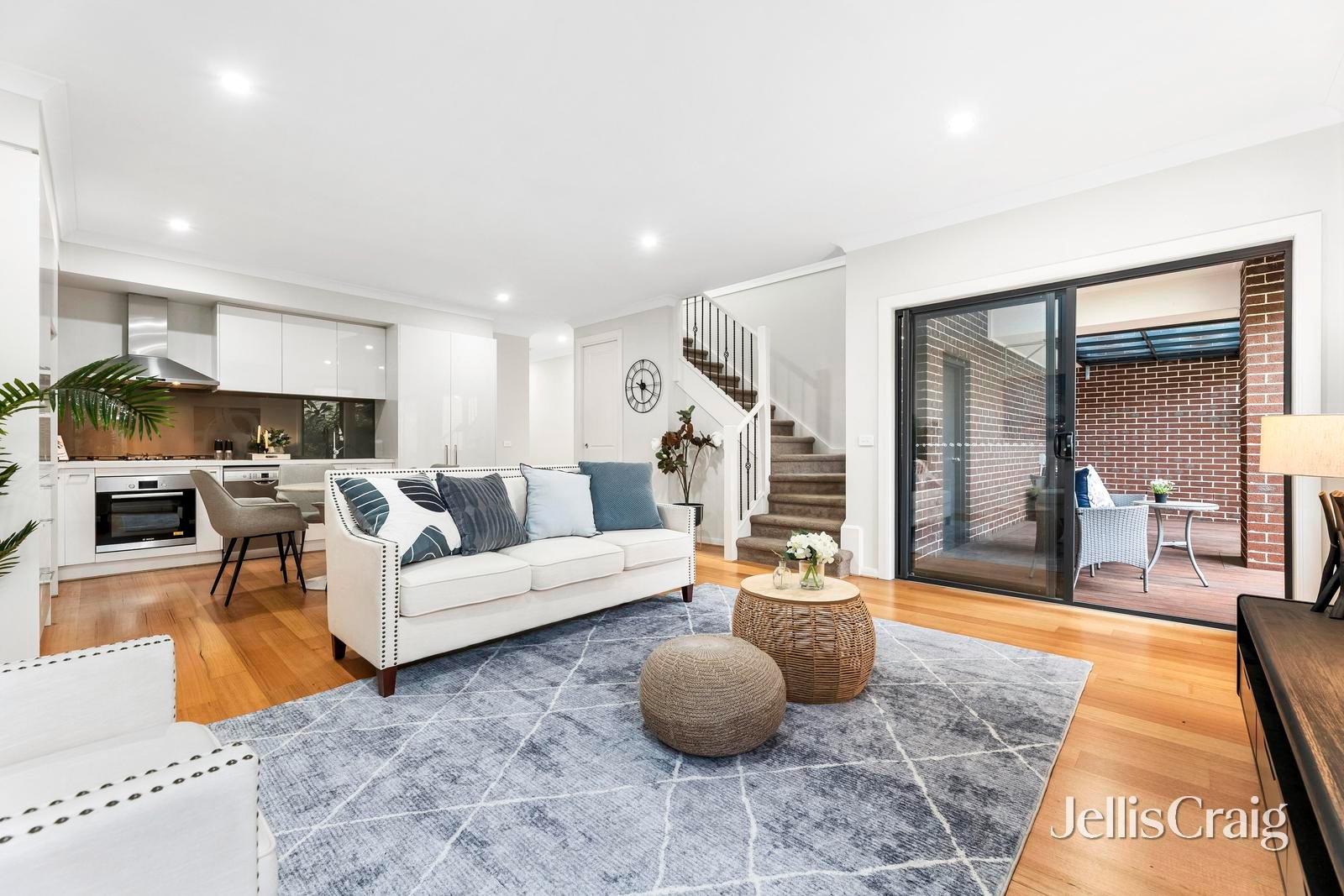 5B Jacqueline Road, Mount&nbsp;Waverley image 4