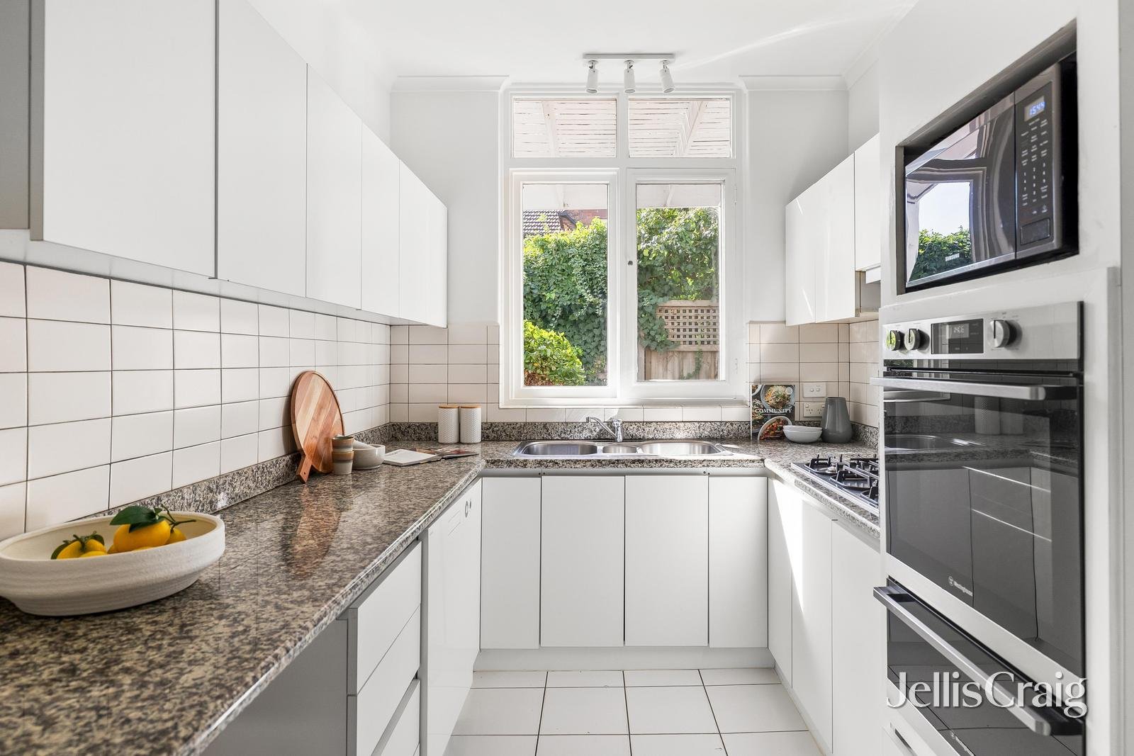 5B Moralla Road, Kooyong image 3