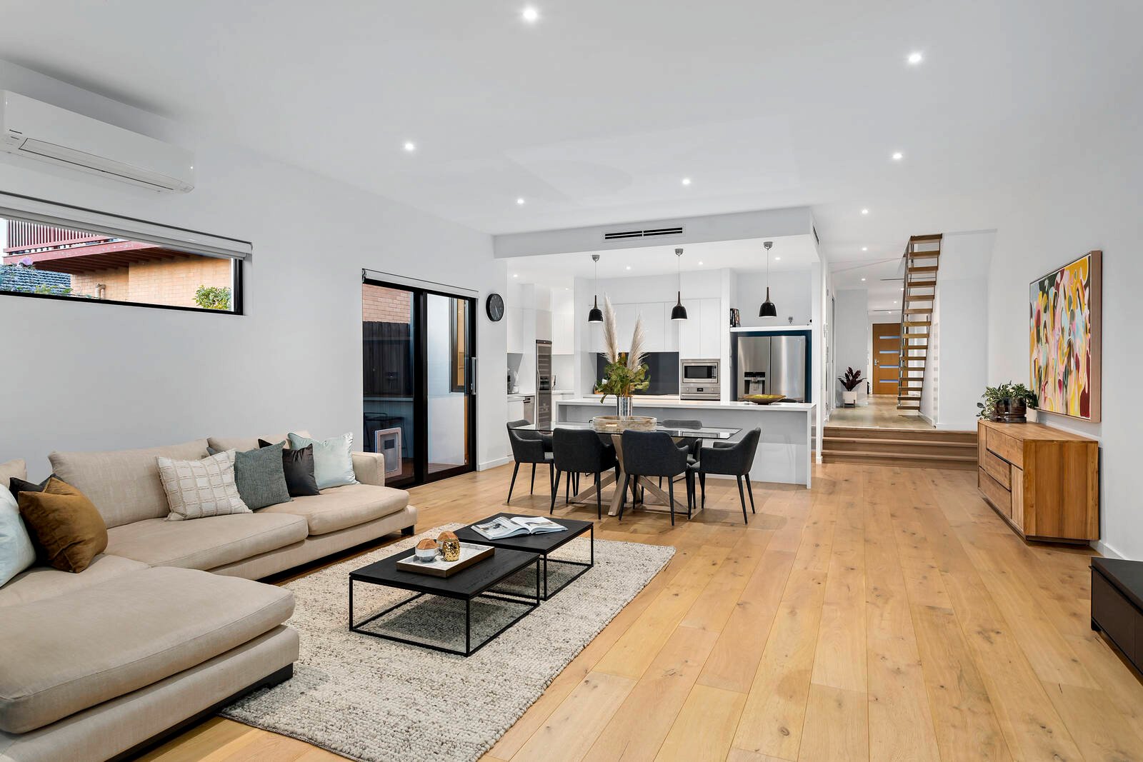 Property Gallery Thumbnail 6